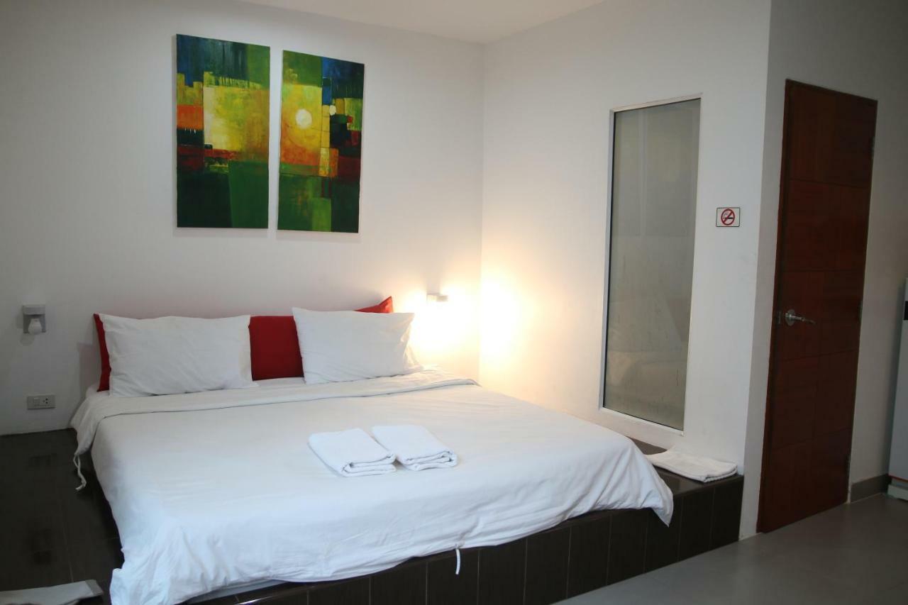 פאטאיה Gp Rooms Pool Guesthouse מראה חיצוני תמונה